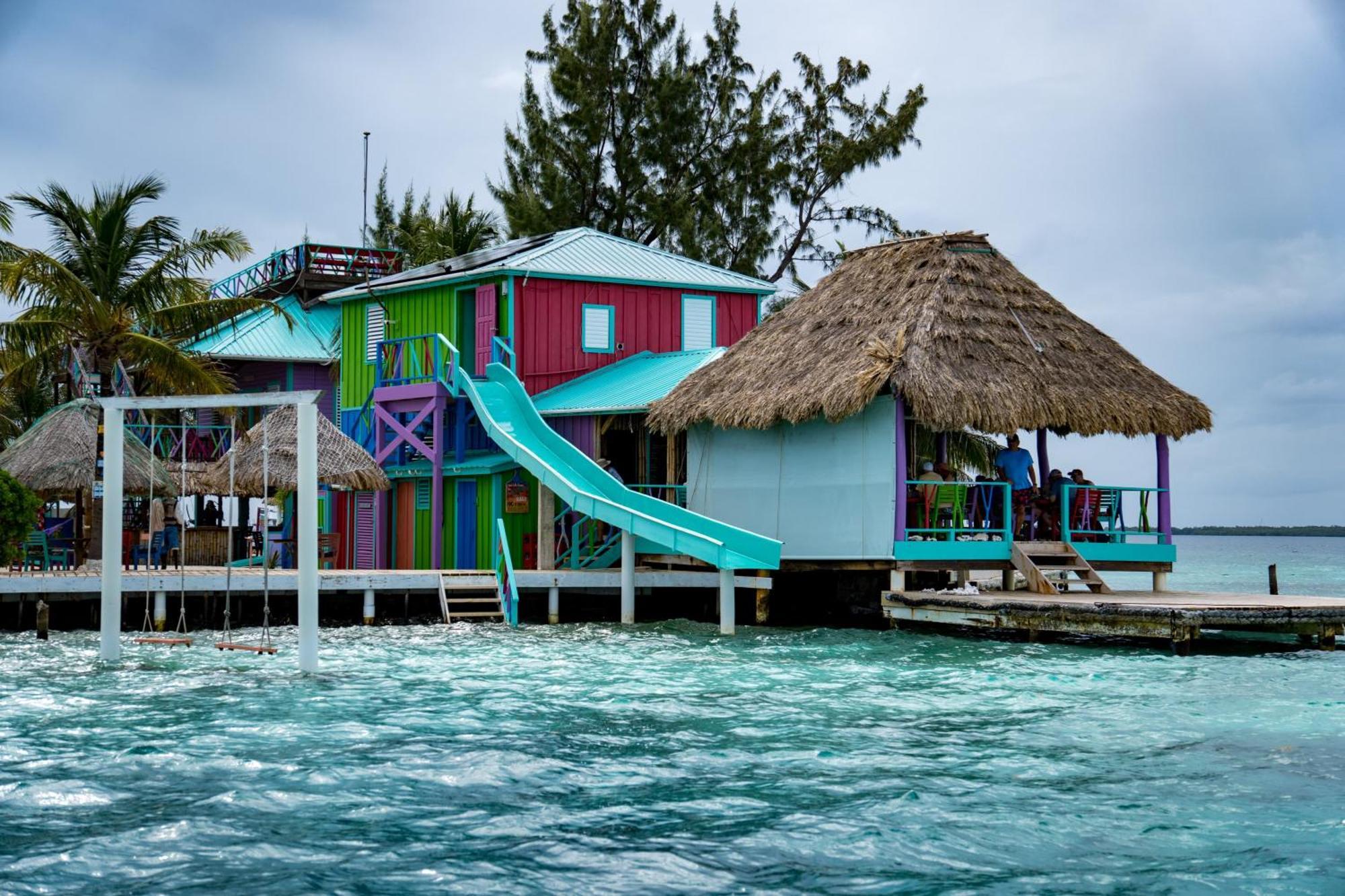 King Lewey'S Island Resort Placencia Exterior photo