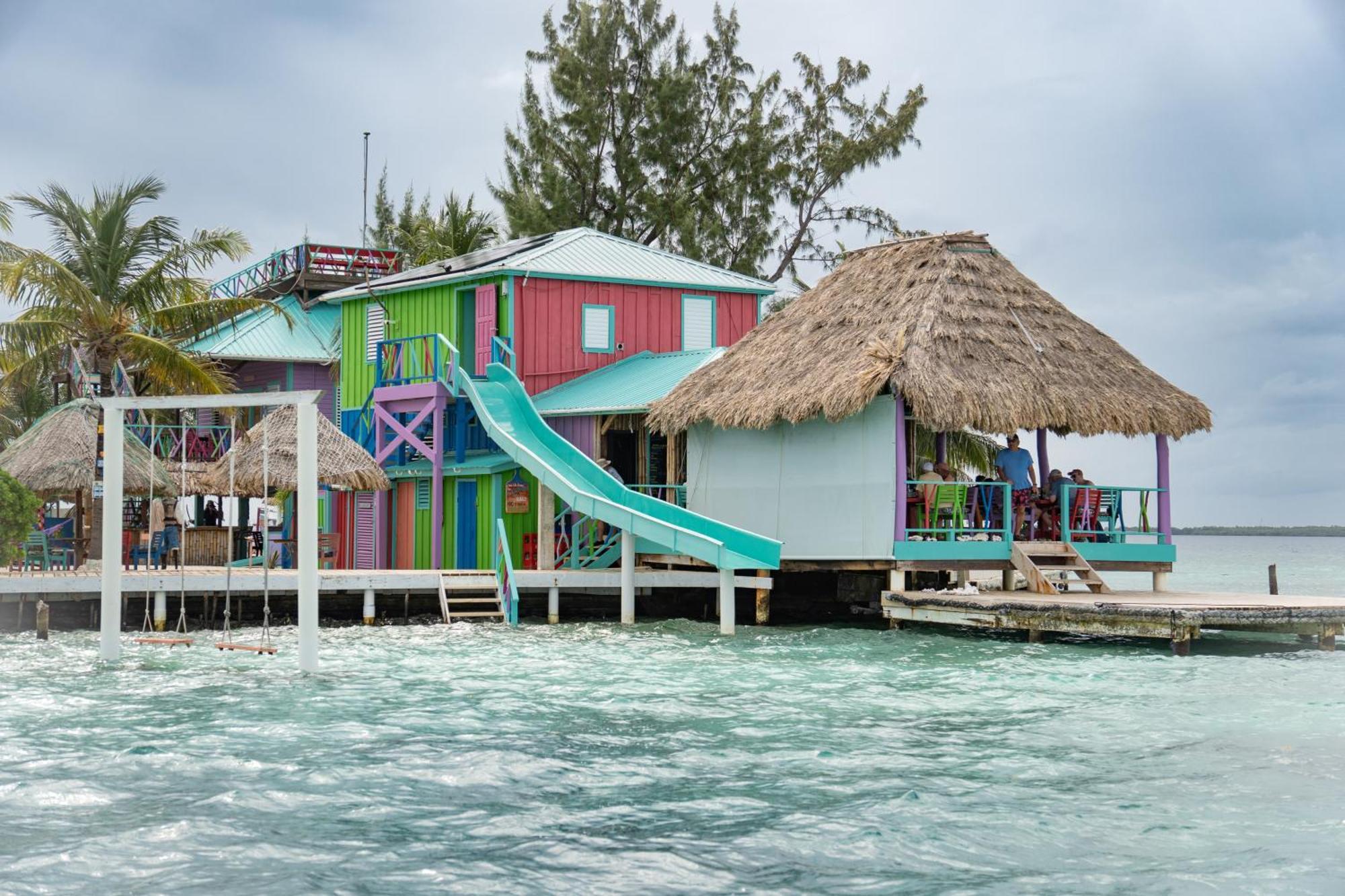 King Lewey'S Island Resort Placencia Exterior photo