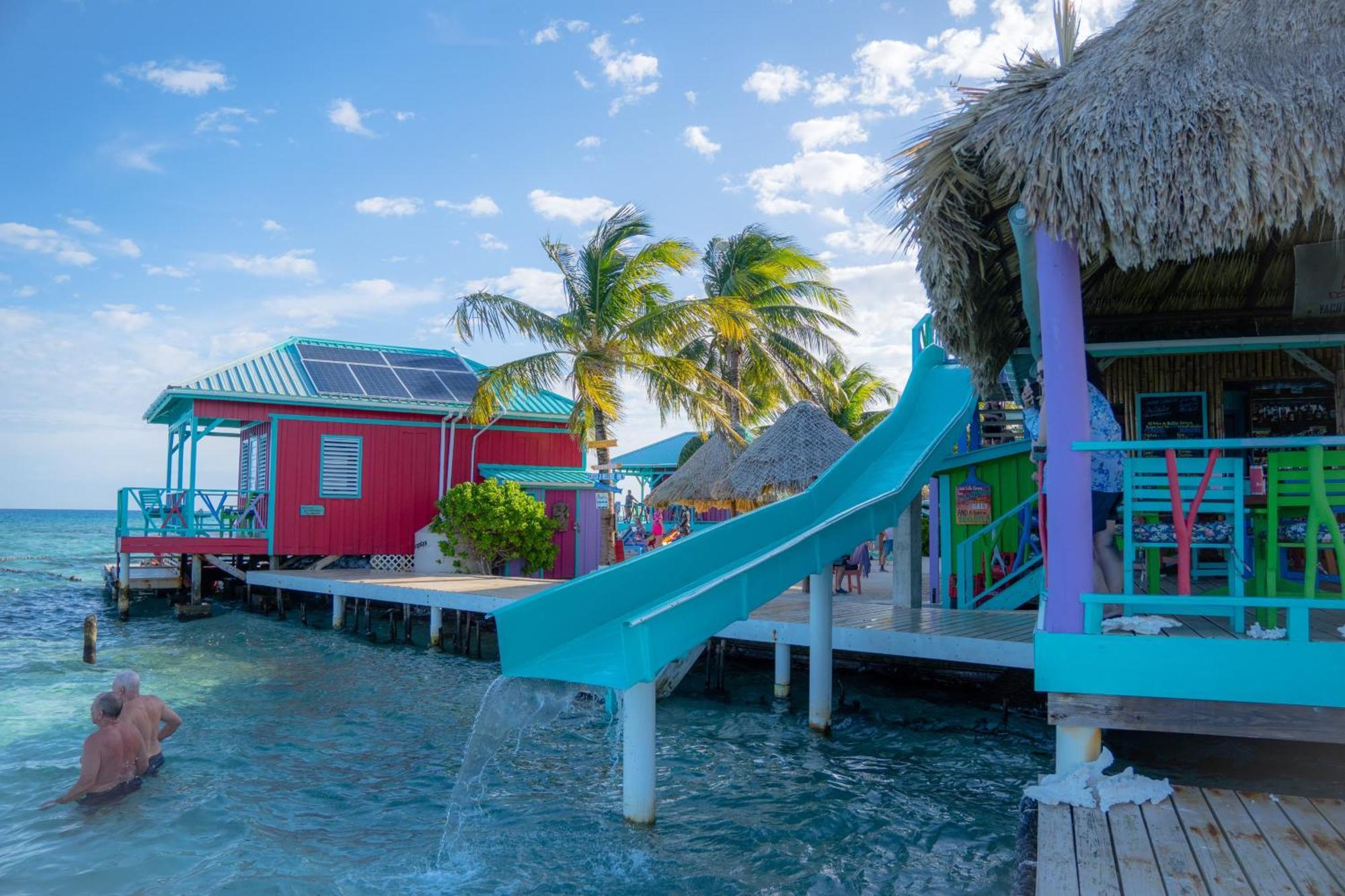 King Lewey'S Island Resort Placencia Exterior photo